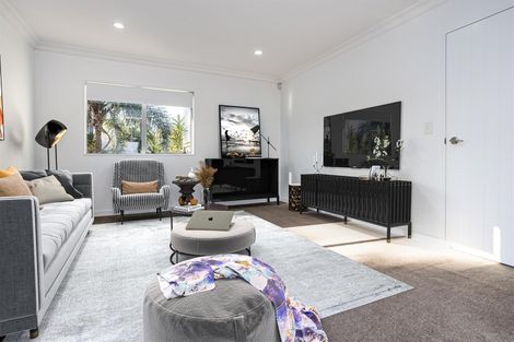 Photo of property in 32 Monte Cassino Place, Birkdale, Auckland, 0626