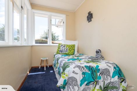 Photo of property in 15 Ngata Grove, Trentham, Upper Hutt, 5018