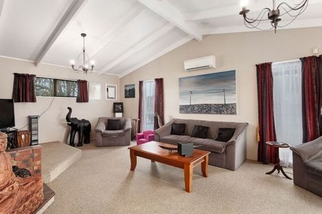 Photo of property in 1 Edgewater Grove, Whakatane, 3120