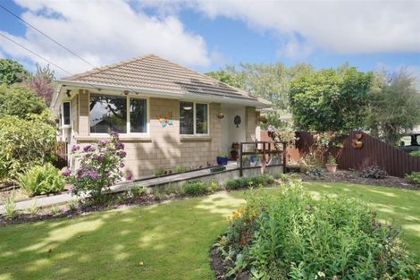 Photo of property in 37 Guildford Street, Burnside, Christchurch, 8053