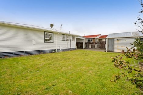 Photo of property in 12 Nikau Street, Inglewood, 4330