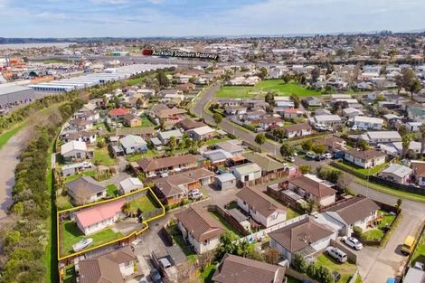Photo of property in 28 Trimdon Street, Randwick Park, Auckland, 2105