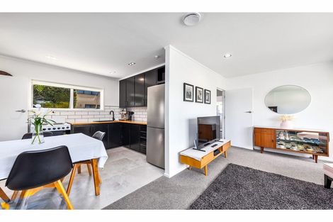Photo of property in 1b Karaka Street, New Lynn, Auckland, 0600