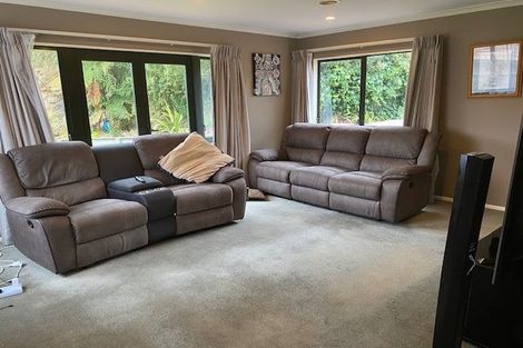 Photo of property in 5 Melksham Drive, Churton Park, Wellington, 6037