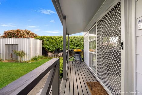 Photo of property in 2/6 Short Street, Papakura, 2110