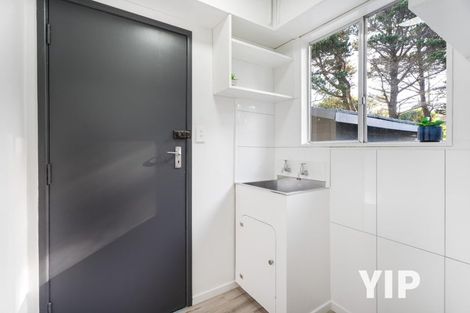Photo of property in 2/35 Horokiwi Road West, Newlands, Wellington, 6037