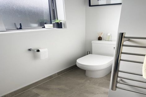 Photo of property in 43 Redwood Drive, Massey, Auckland, 0614