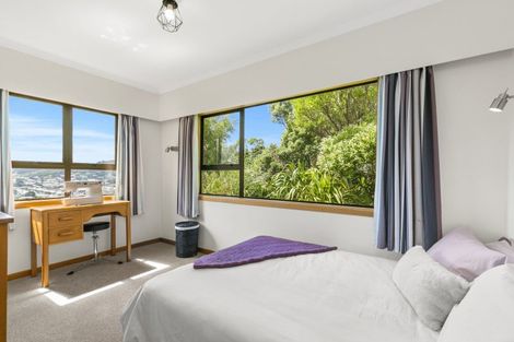 Photo of property in 24 Southern Cross Crescent, Island Bay, Wellington, 6023
