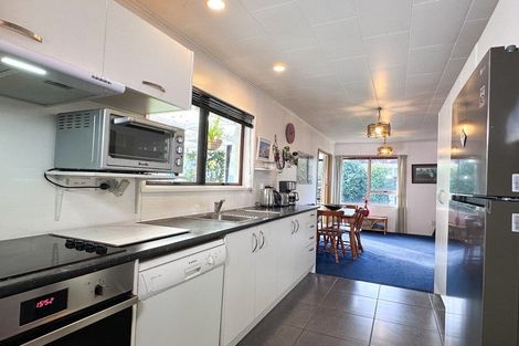 Photo of property in 28 Trigg Crescent, Taradale, Napier, 4112