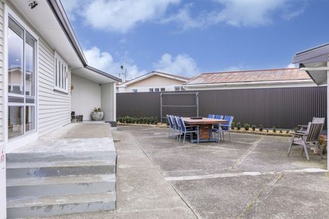 Photo of property in 5 Jull Crescent, Waipukurau, 4200