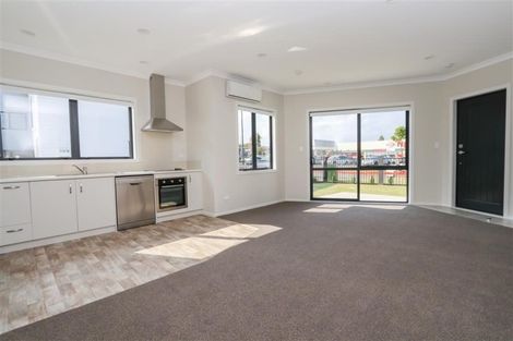 Photo of property in 2u1 Lambert Court, Glenview, Hamilton, 3206