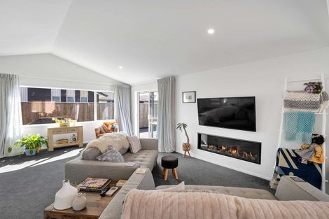 Photo of property in 2 Upham Way, Amberley, 7410