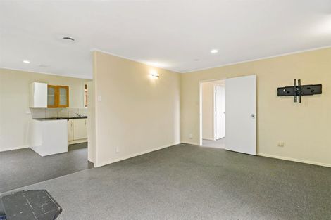 Photo of property in 64 Sunvue Road, Glen Eden, Auckland, 0602