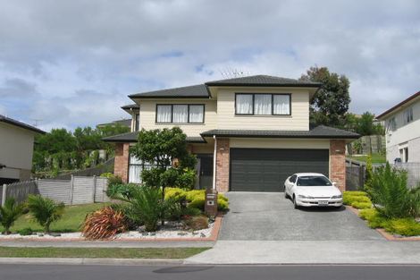 Photo of property in 36 Black Teal Close, Unsworth Heights, Auckland, 0632