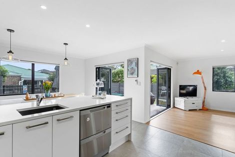 Photo of property in 8 Toomer Place, Beachlands, Auckland, 2018