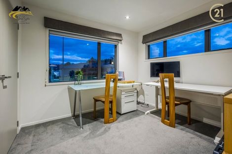 Photo of property in 32 Ripple Grove, Waiuku, 2123