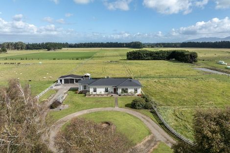 Photo of property in 71 Laws Road, Dannevirke, 4972