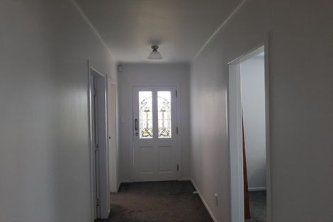 Photo of property in 1 Alan Avenue, Henderson, Auckland, 0610