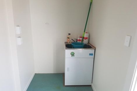 Photo of property in 11 Trosk Place, Waiuku, 2123