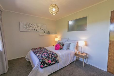 Photo of property in 42 Sailmaker Close, Whitby, Porirua, 5024