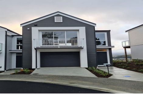 Photo of property in 18 Kopua Place, Whitby, Porirua, 5024