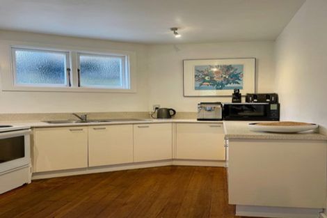 Photo of property in 10 Dyers Pass Road, Cashmere, Christchurch, 8022