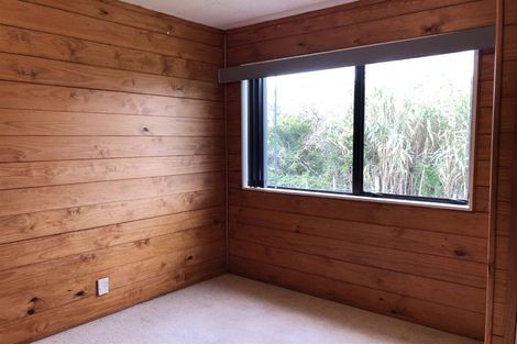 Photo of property in 158 View Road, Sunnyvale, Auckland, 0612