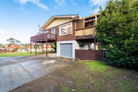 Photo of property in 11 Pamela Place, New Lynn, Auckland, 0600