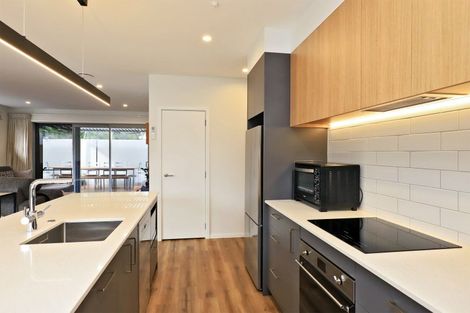 Photo of property in 22 Cassin Place, Taradale, 4112