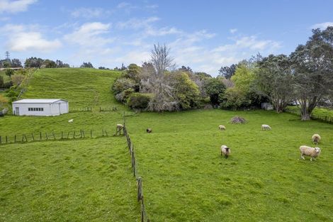 Photo of property in 16 Freeth Drive, Ridgewood, New Plymouth, 4371