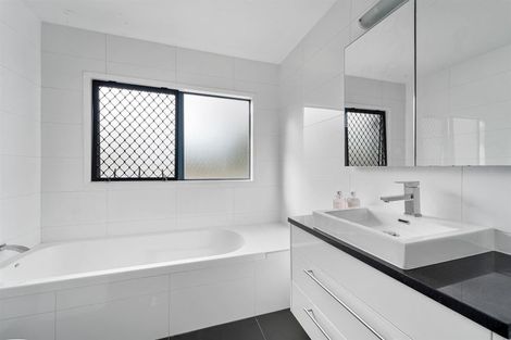 Photo of property in 67 Fitzwilliam Drive, Torbay, Auckland, 0630