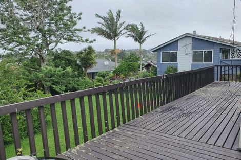 Photo of property in 28 Solar Road, Glen Eden, Auckland, 0602