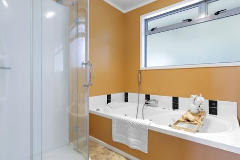 Photo of property in 10 Northcroft Street, Waitahanui, Taupo, 3378