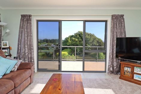 Photo of property in 11 Oakham Street, Hampden, 9410