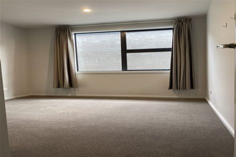 Photo of property in 32 Liberation Road, Papakura, 2110