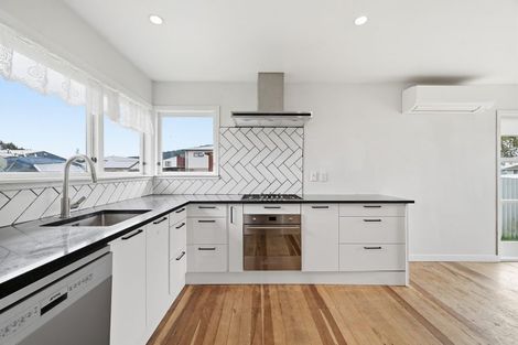 Photo of property in 34 Meadowbank Crescent, Fordlands, Rotorua, 3015