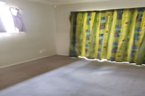 Photo of property in 52b Royal View Road, Te Atatu South, Auckland, 0610