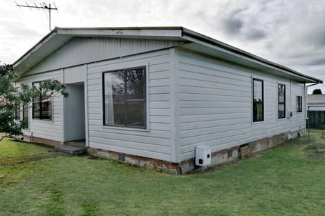 Photo of property in 154 Miranda Street, Stratford, 4332