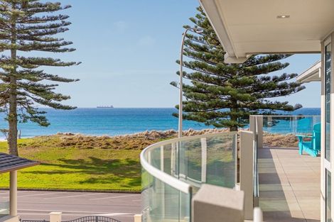 Photo of property in 198 Marine Parade, Mount Maunganui, 3116