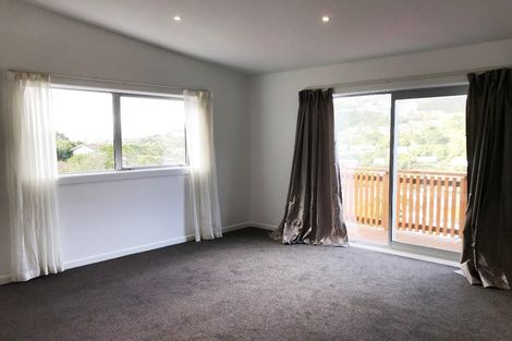 Photo of property in 29b Thurleigh Grove, Karori, Wellington, 6012