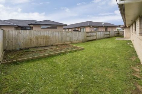 Photo of property in 16 Lili Road, Tuakau, 2121