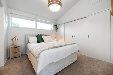 Photo of property in 2/21 Sardinia Rise, Bethlehem, Tauranga, 3110
