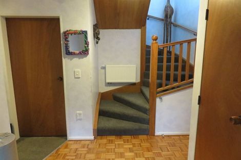 Photo of property in 18 John Witton Drive, Crofton Downs, Wellington, 6035