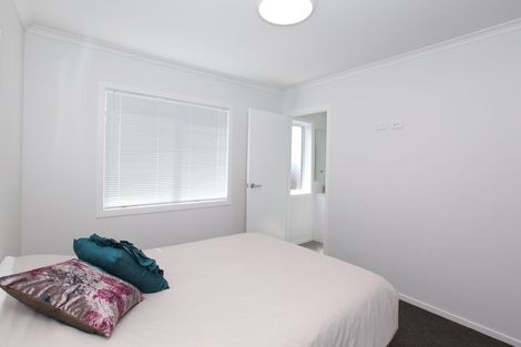Photo of property in 13u2 Crescent Court, Melville, Hamilton, 3206