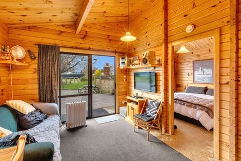 Photo of property in 39 Newburn Street, Waikaia, 9778