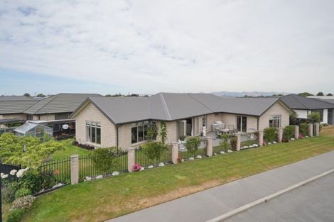 Photo of property in 4 Skipness Lane, Broomfield, Christchurch, 8042