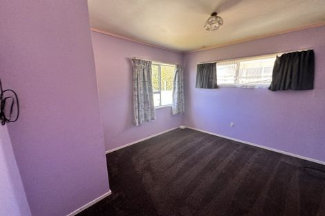 Photo of property in 1/23 Penruddocke Road, Half Moon Bay, Auckland, 2012