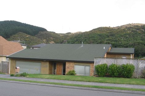 Photo of property in 10 Myers Grove, Churton Park, Wellington, 6037