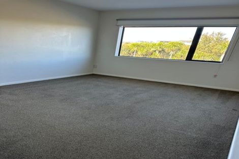 Photo of property in 53 Pitoitoi Drive, Riverhead, 0820
