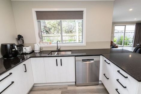 Photo of property in 12a Palmer Crescent, Silverstream, Upper Hutt, 5019
